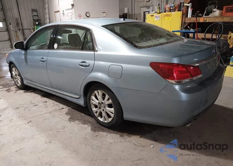 2011 Toyota Avalon z USA, uszkodzony, nr VIN 4T1BK3DB8BU418717